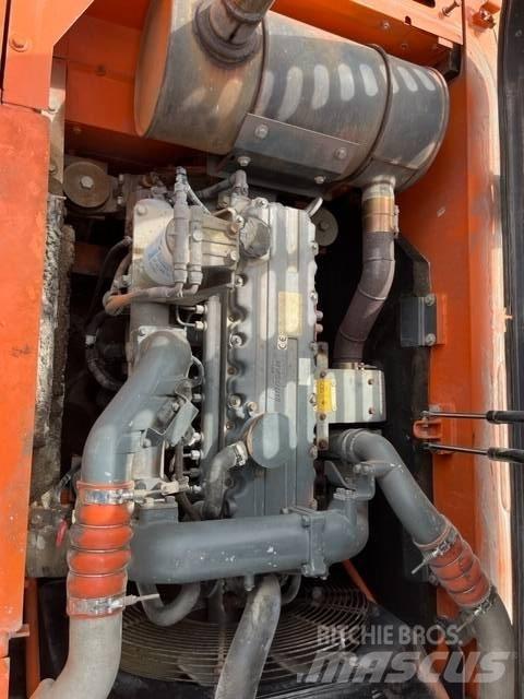 Doosan DX 225 LC Roomikekskavaatorid