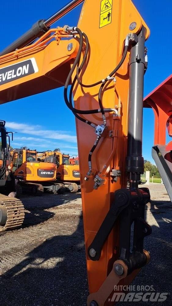 Develon DX 210 NLC-7 Roomikekskavaatorid