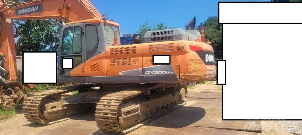 Doosan DX 300 LC-5 Roomikekskavaatorid