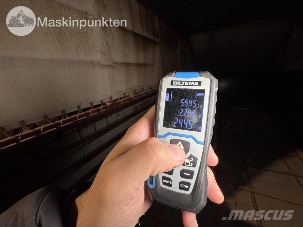 Taarup 1030 Loomasööda vagunid