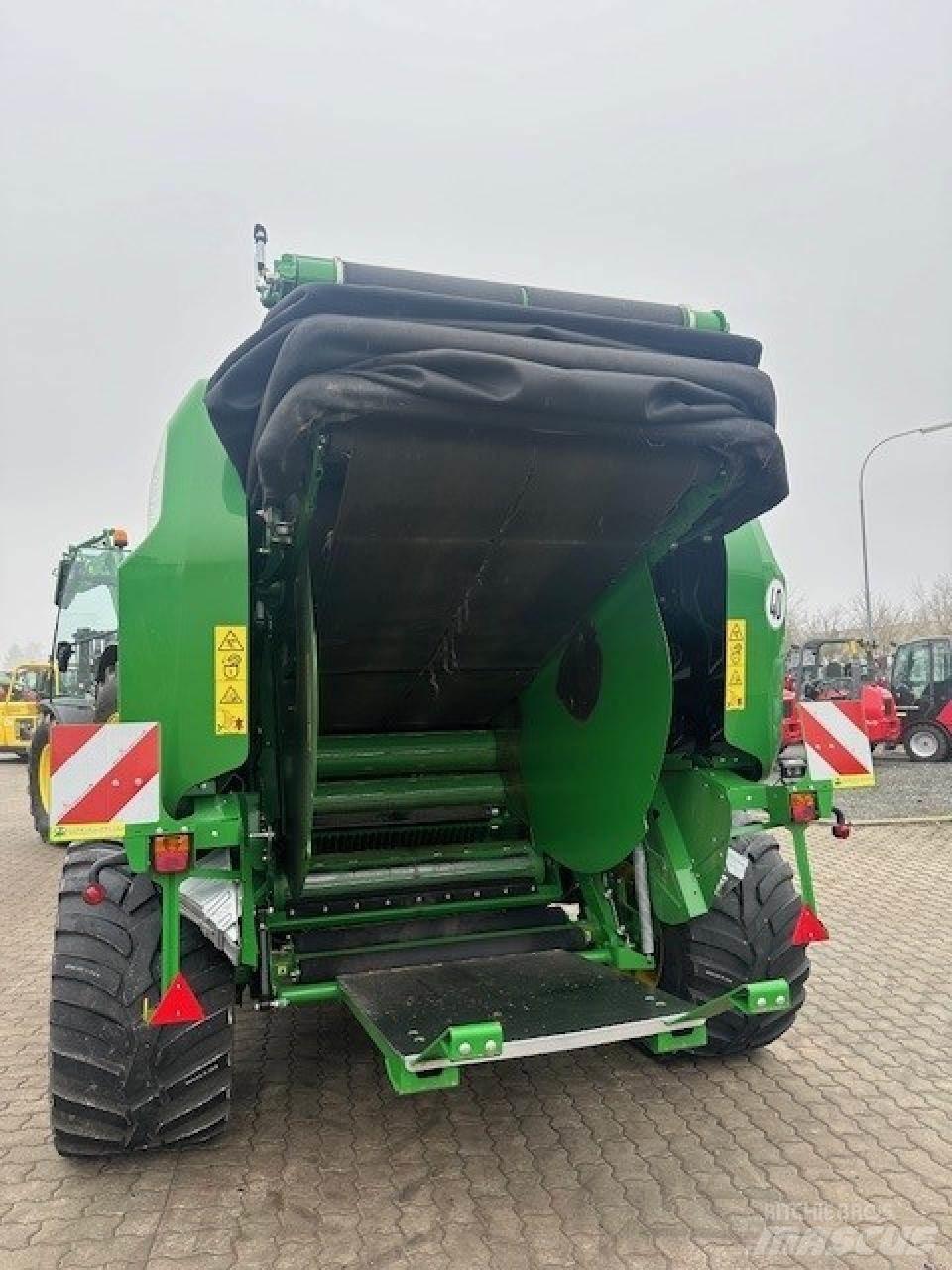 John Deere V461R Ruloonpressid