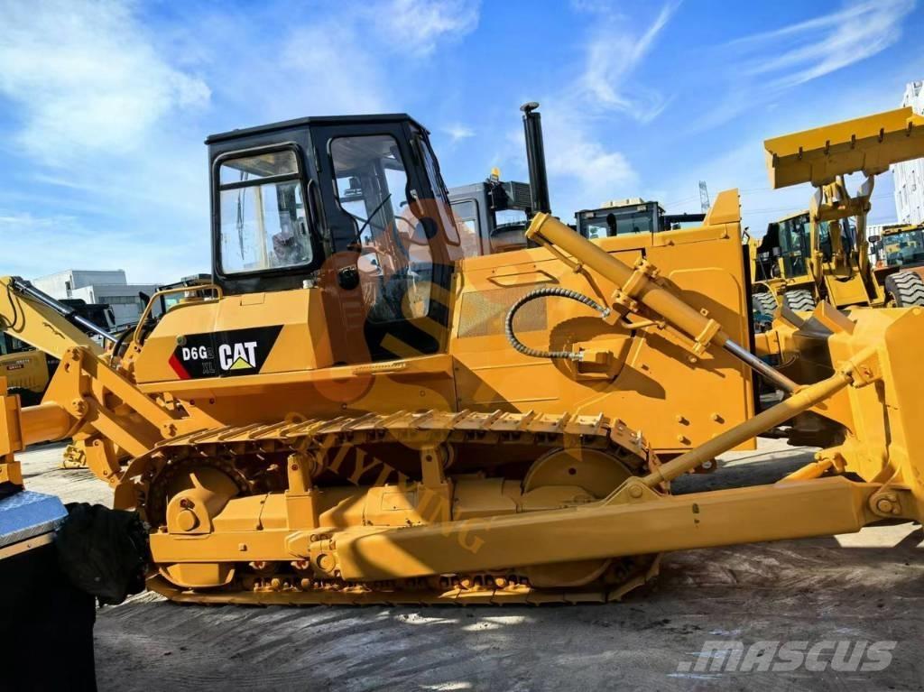 CAT D6G Buldooserid