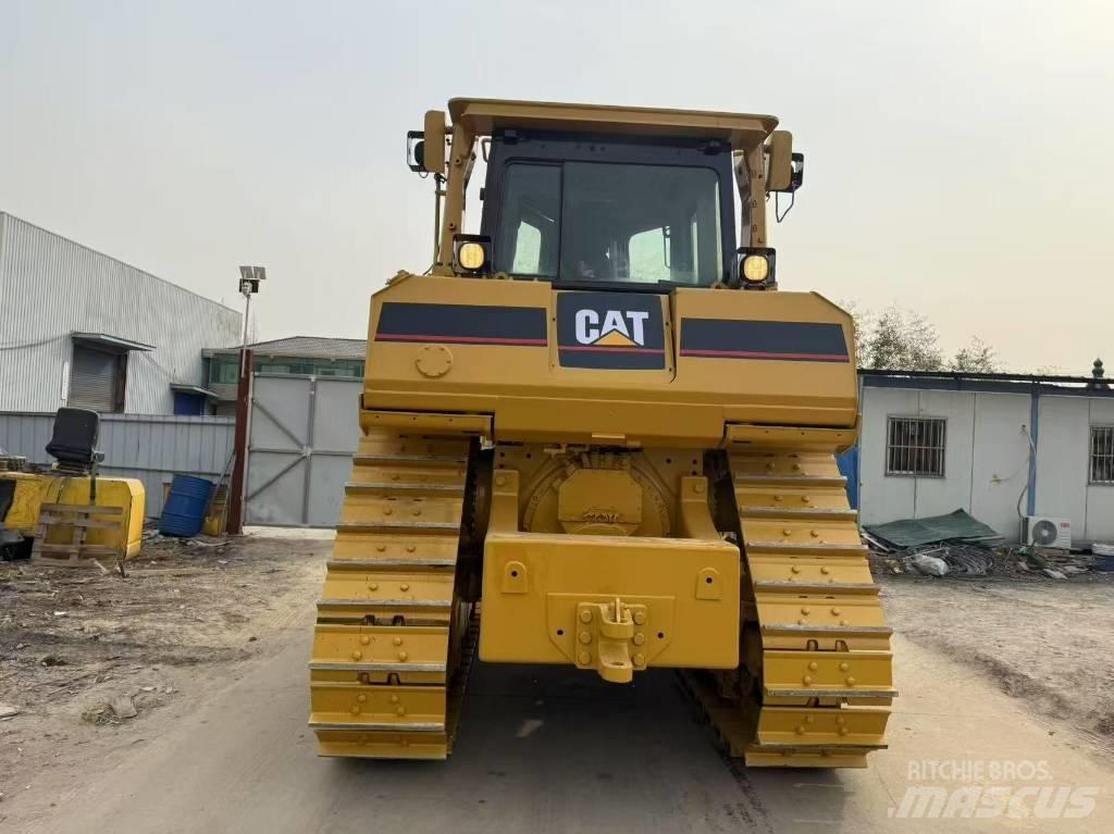 CAT D 8 T Buldooserid