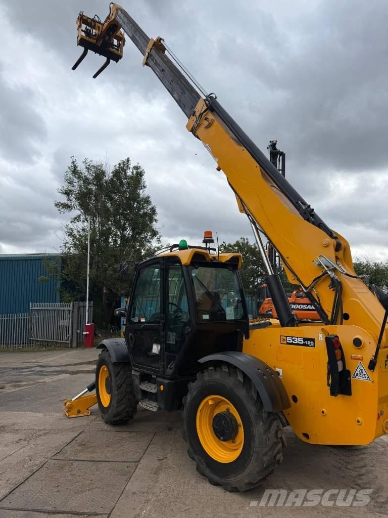 JCB 535-125 Põllumajanduslikud teleskoopkäitlejad