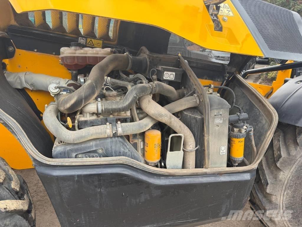 JCB 535-125 Põllumajanduslikud teleskoopkäitlejad