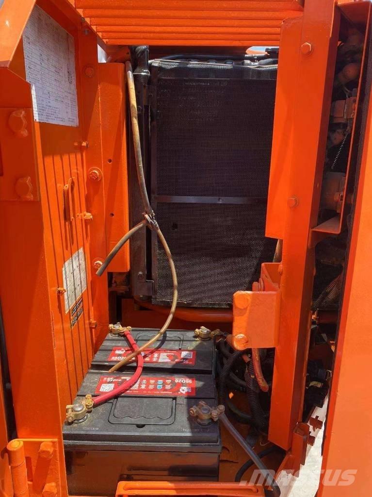 Hitachi ZX 60 Miniekskavaatorid < 7 t