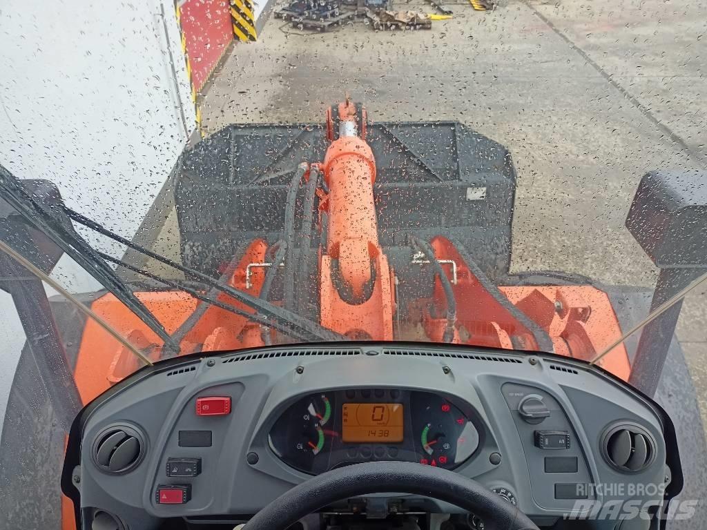 Hitachi ZW150 Rataslaadurid