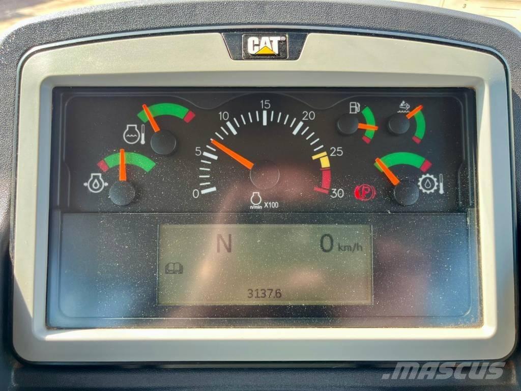 CAT 730 Muu