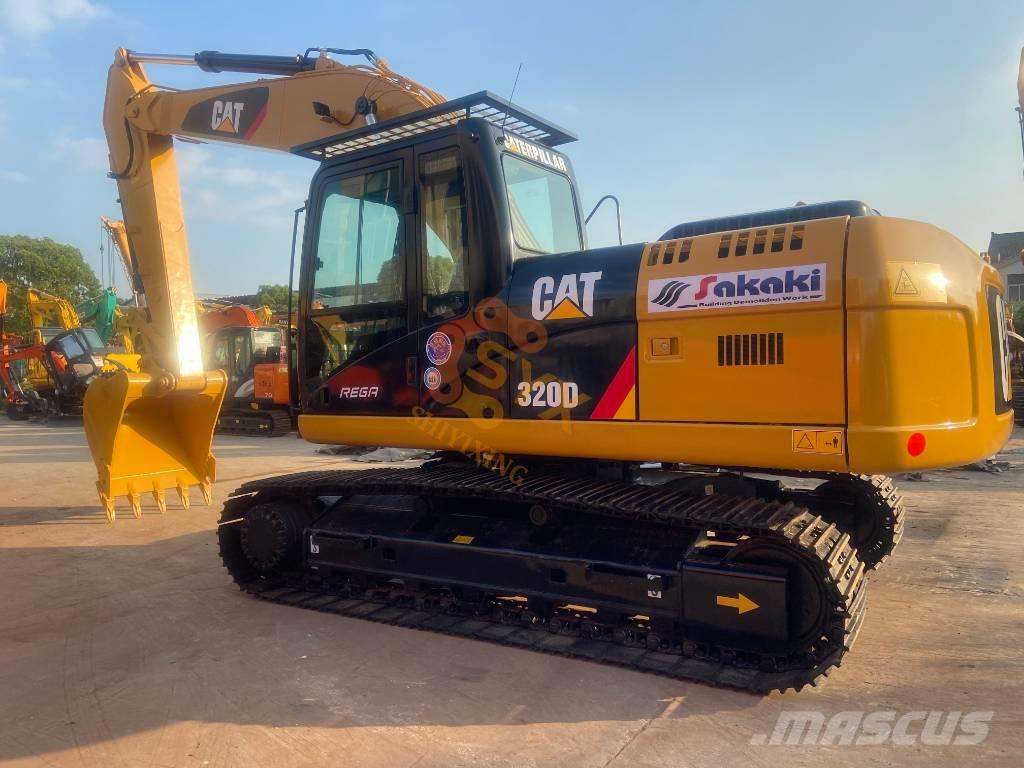 CAT CAT320 D2 Roomikekskavaatorid