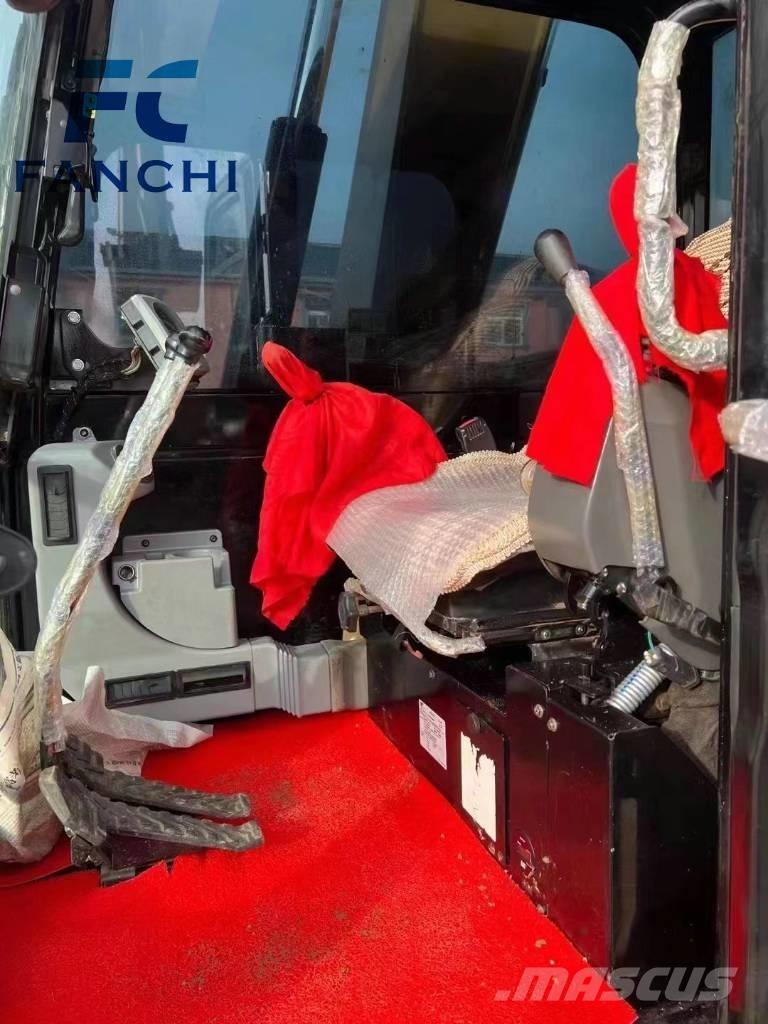 CAT 307 Roomikekskavaatorid