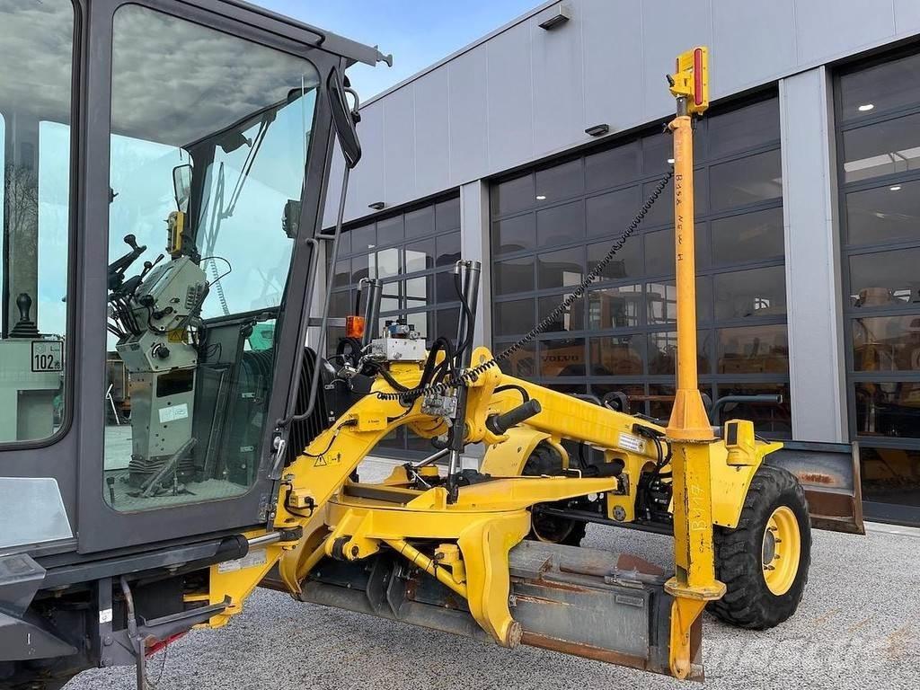 New Holland F106.6 Greiderid