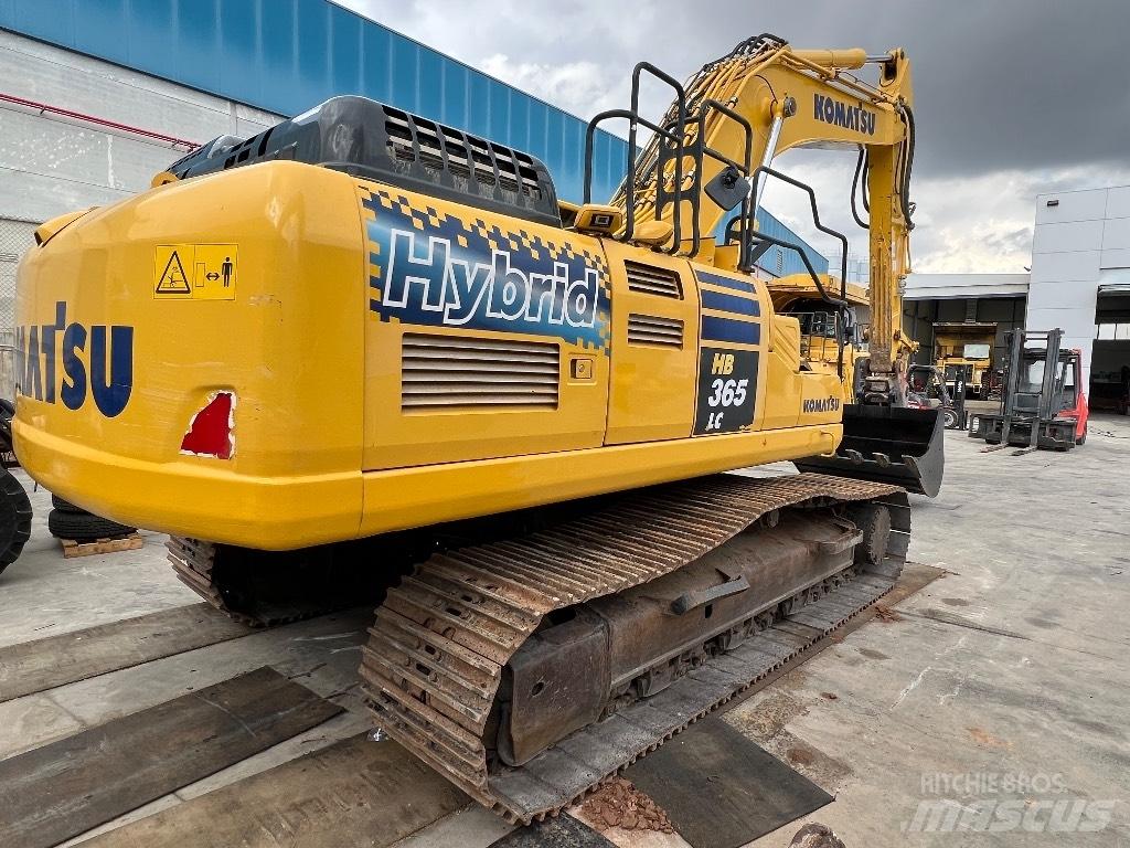 Komatsu HB365 LC-3 Roomikekskavaatorid
