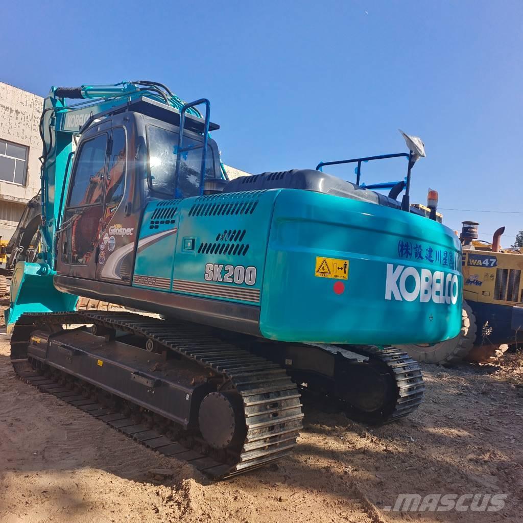 Kobelco SK200-8 Roomikekskavaatorid