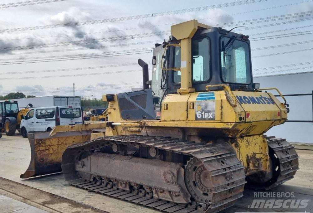 Komatsu D 61 PX-15 Buldooserid
