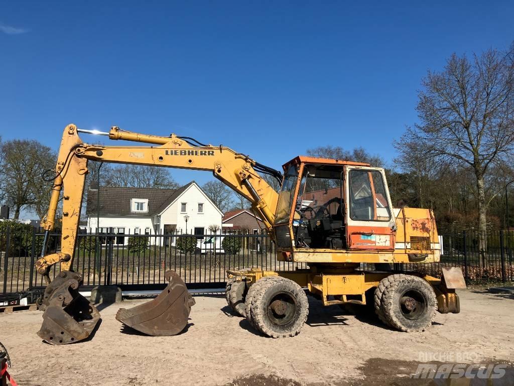 Liebherr A 900 B Ratasekskavaatorid
