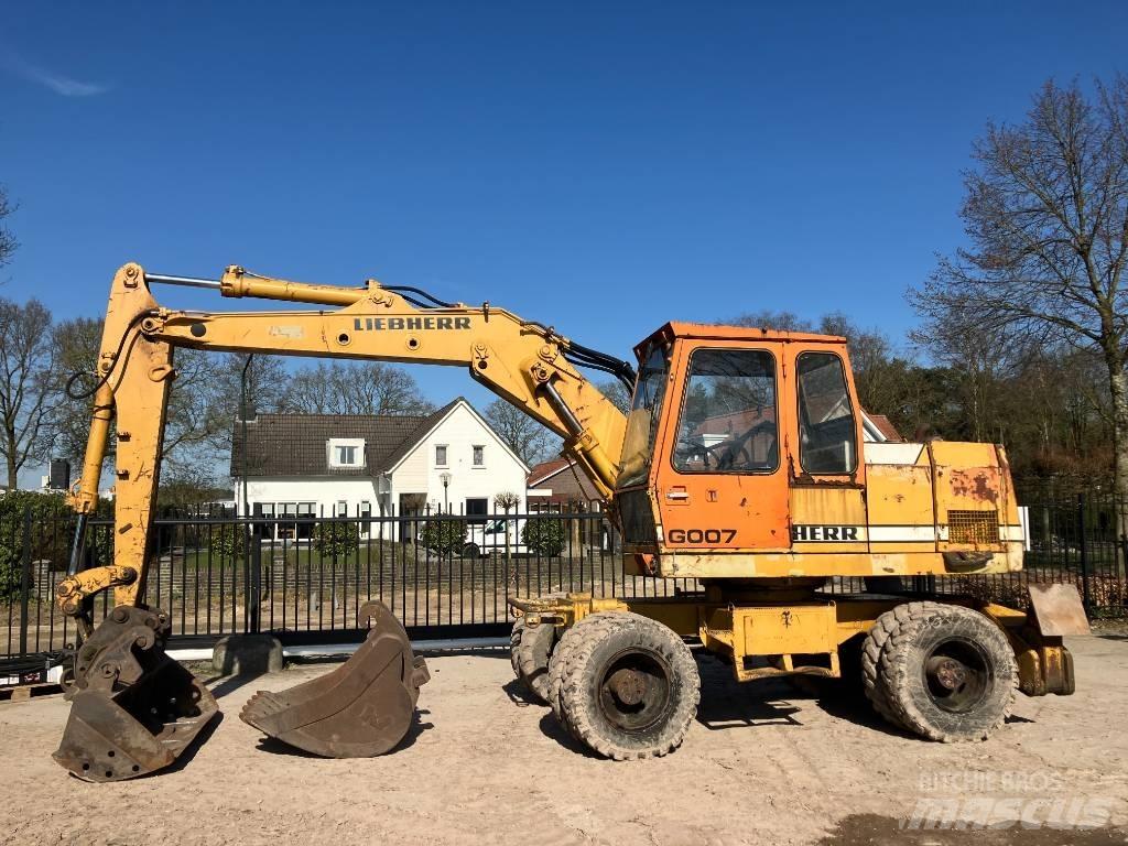 Liebherr A 900 B Ratasekskavaatorid