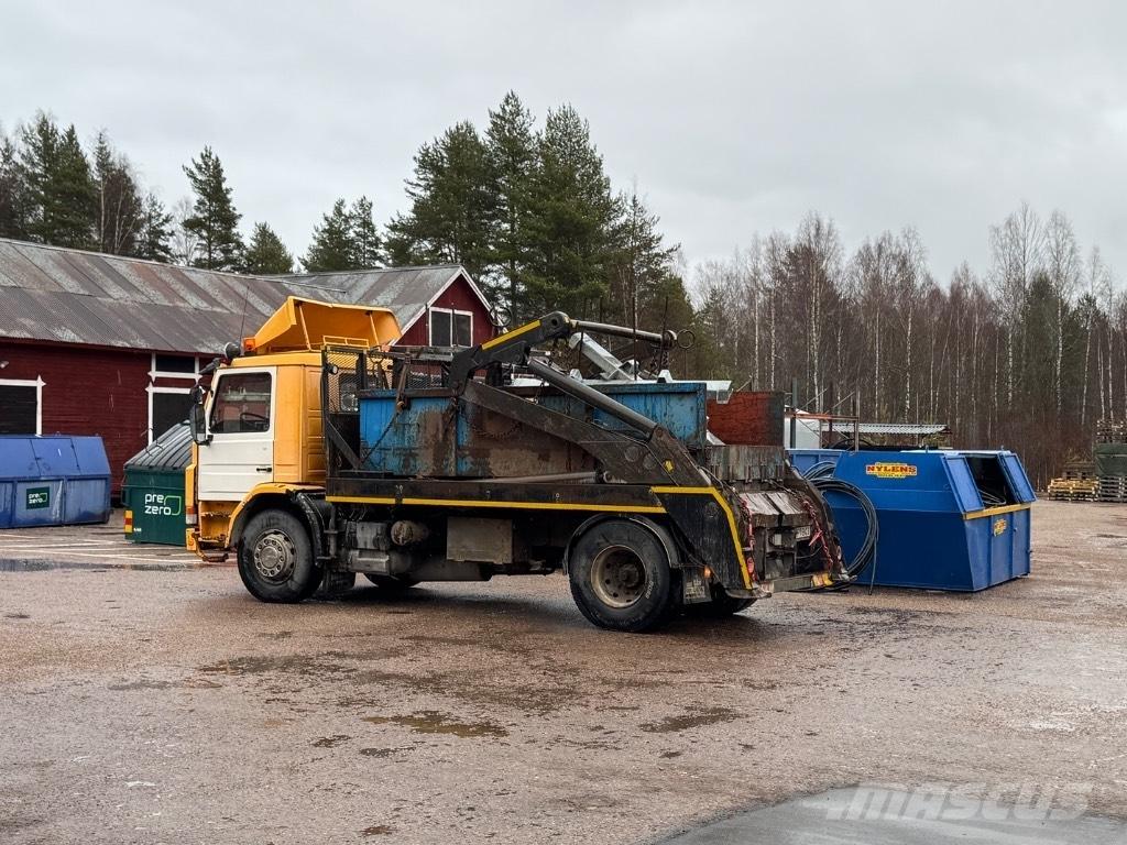 Scania P 82 H Vahetuskastiga tõstukautod