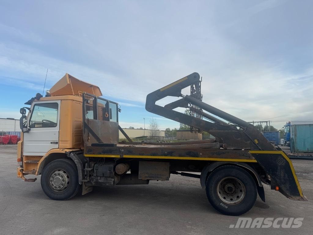 Scania P 82 H Vahetuskastiga tõstukautod