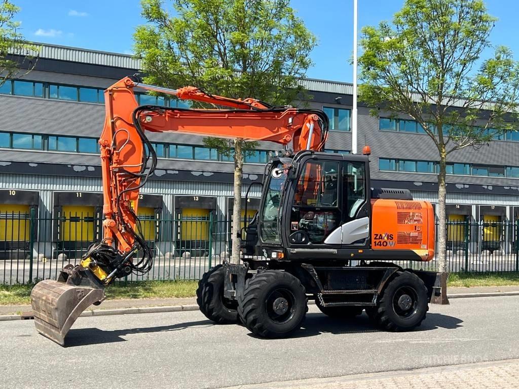Hitachi ZX 140 W-5 Ratasekskavaatorid