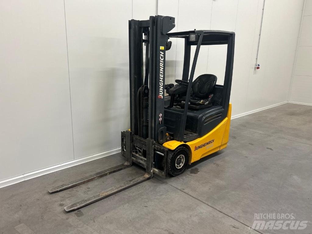 Jungheinrich EFG 215 Elektritõstukid