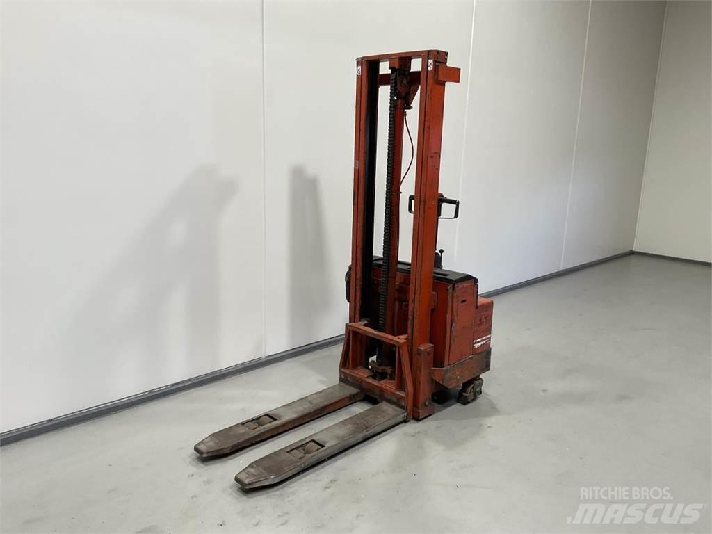 BT LSV 1250 E/10 Platvormiga virnastajad