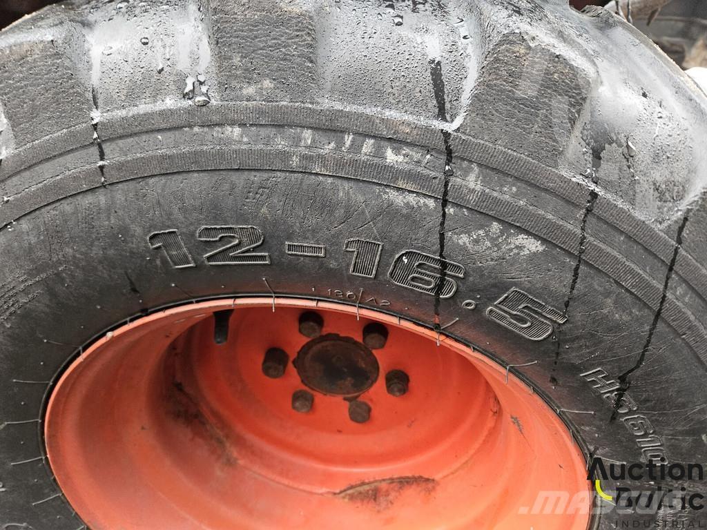 Kioti CK 2810 Traktorid