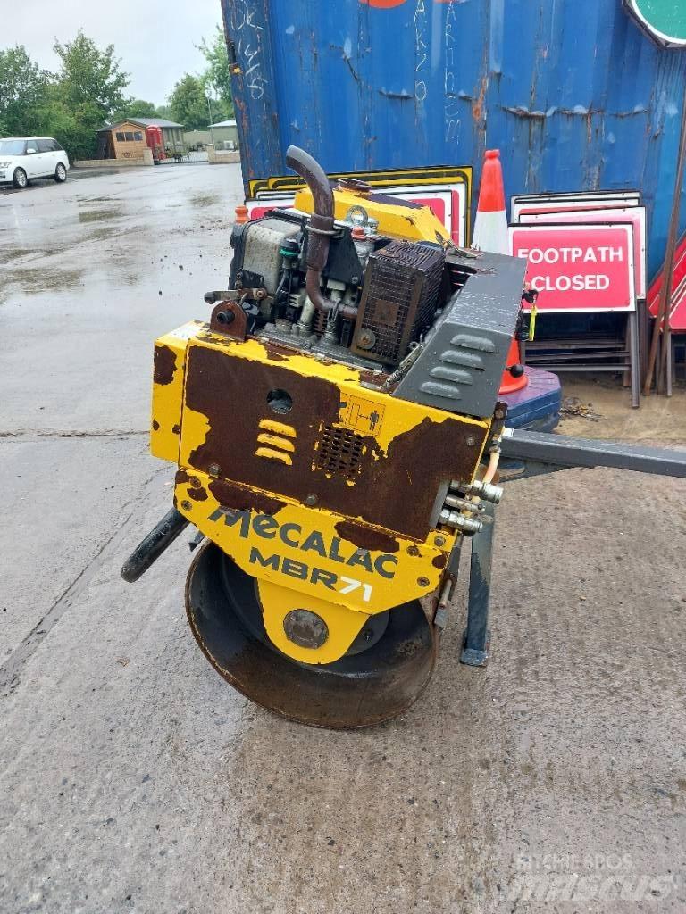 Mecalac MBR71 Ühe trumliga rullid