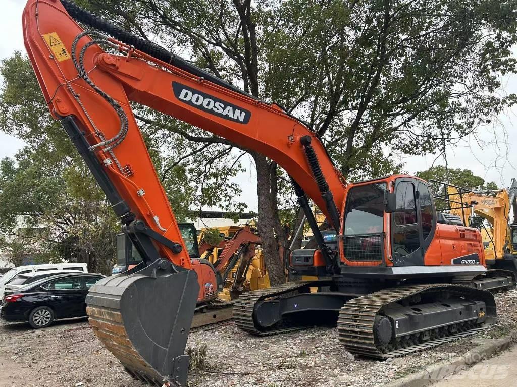 Doosan DX 300 LC Roomikekskavaatorid
