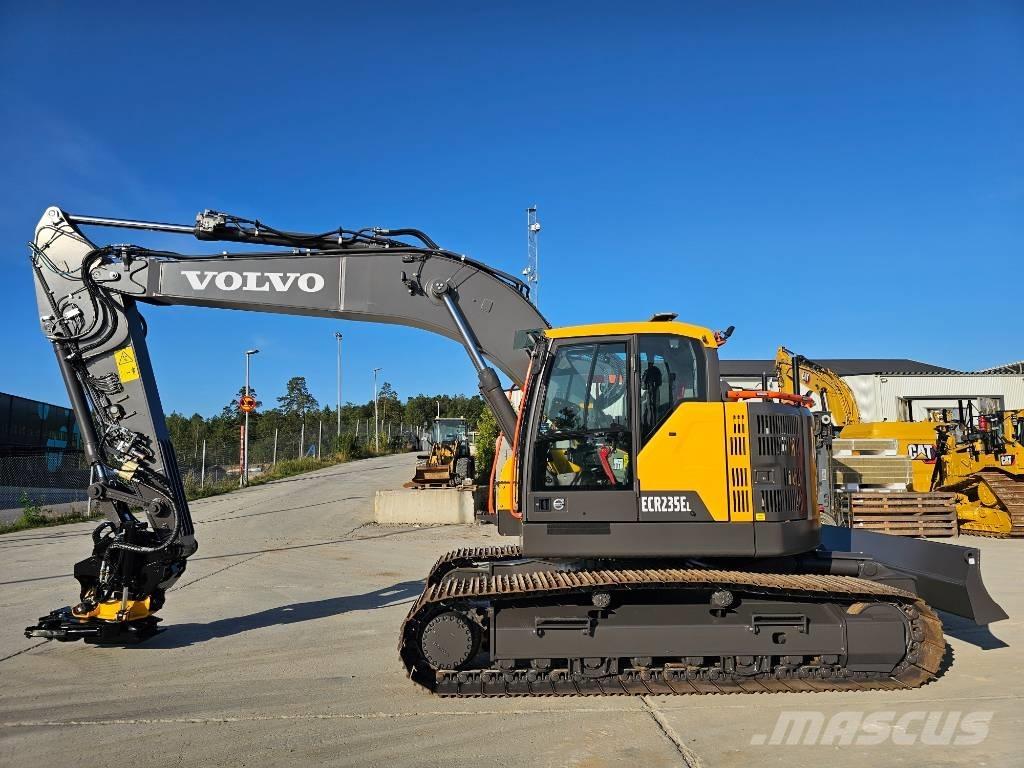 Volvo ECR235EL Roomikekskavaatorid