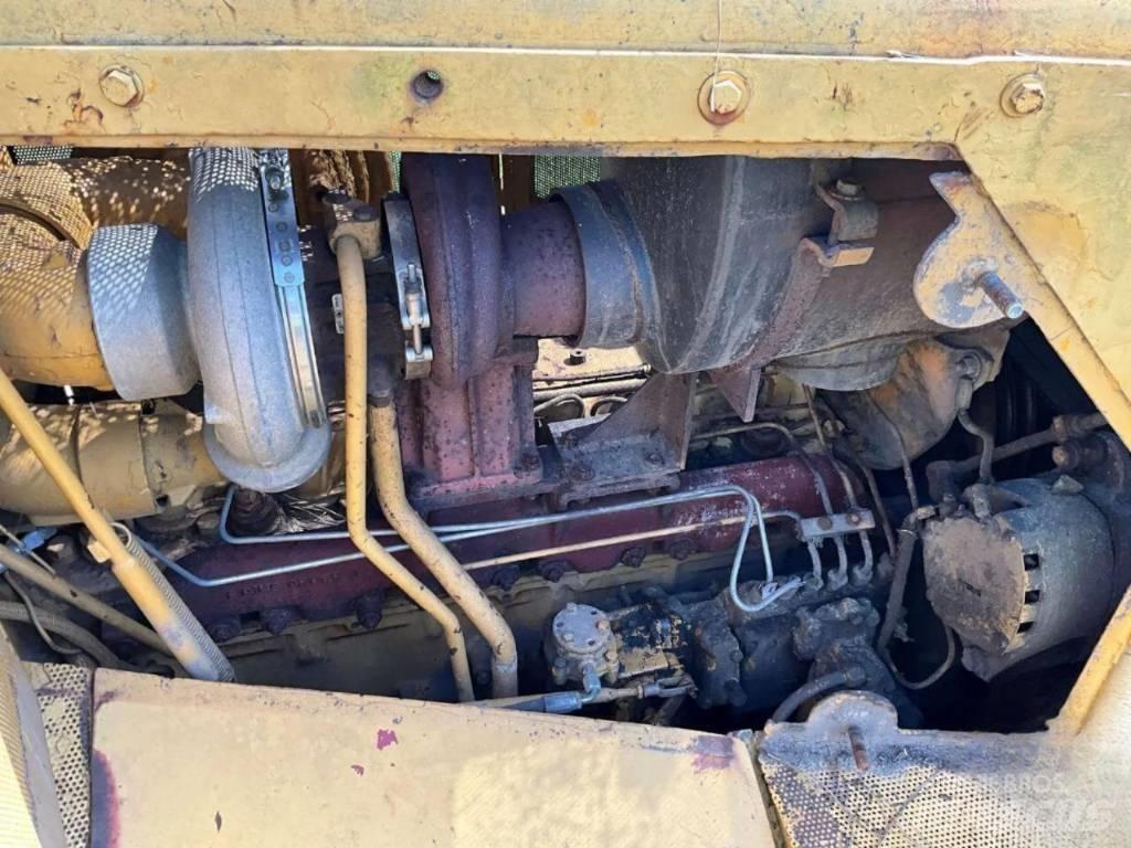 CAT D 7 G Buldooserid