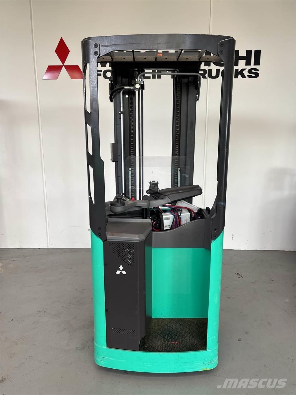 Mitsubishi SBR20N2 Platvormiga virnastajad