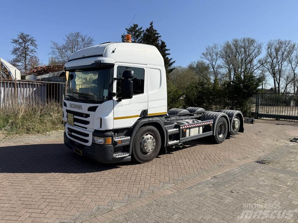 Scania P280 Raamautod
