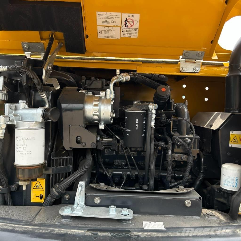 Komatsu 60-8 Roomikekskavaatorid