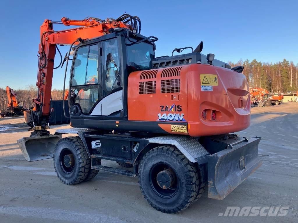 Hitachi ZX 140 WT-6 Ratasekskavaatorid