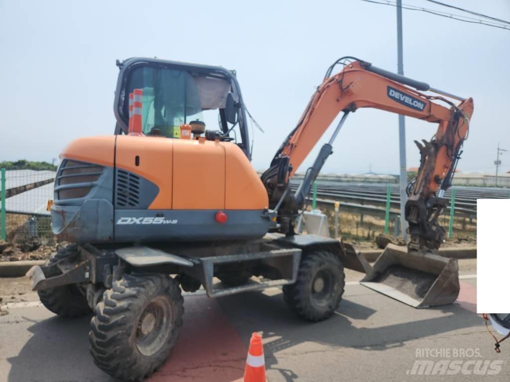 Doosan DX 55 W Ratasekskavaatorid