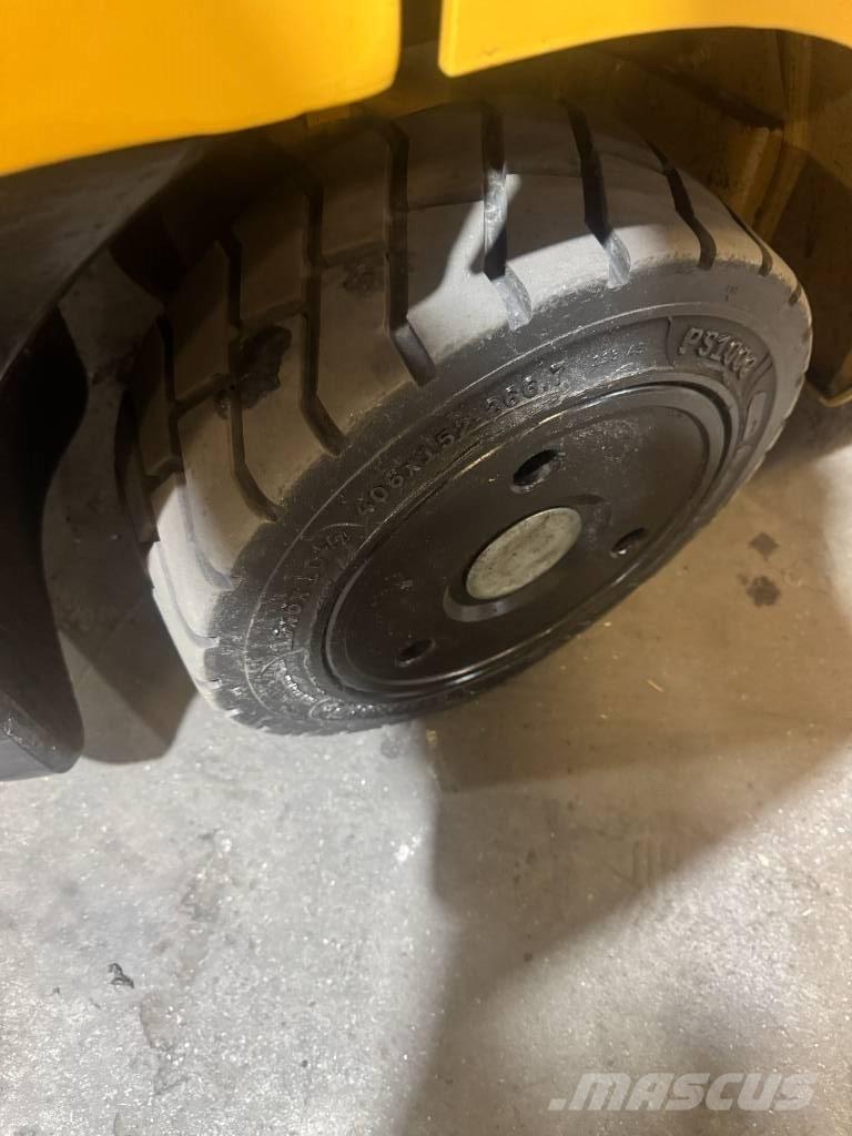 CAT 2C 5000 Kahveltõstukid - muud