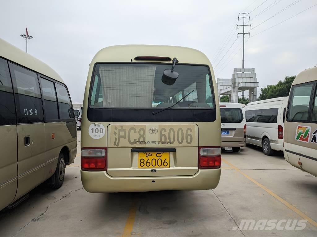 Toyota Coaster Bus Väikebussid