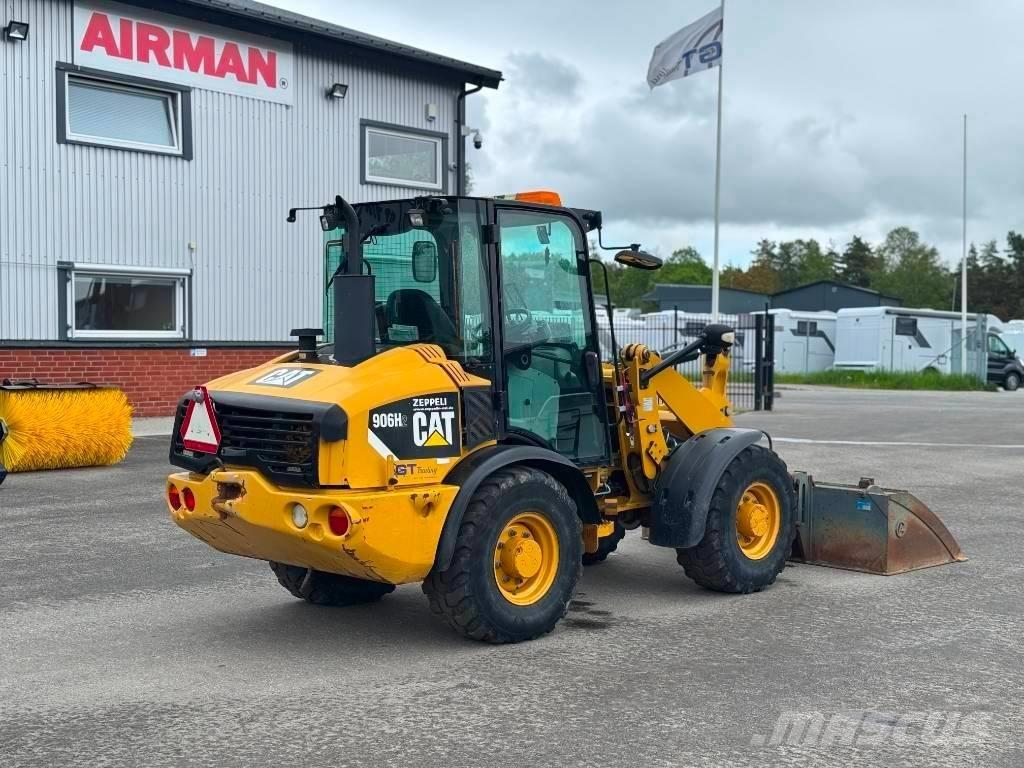 CAT 906 H Rataslaadurid