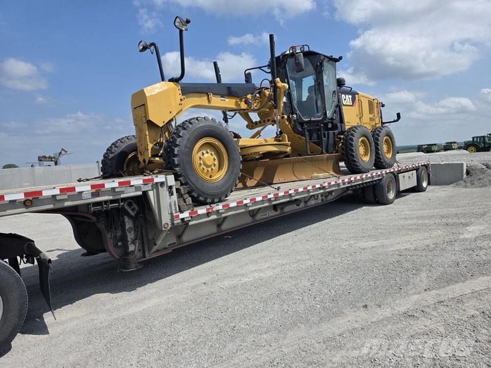 CAT 140 M 2 Greiderid