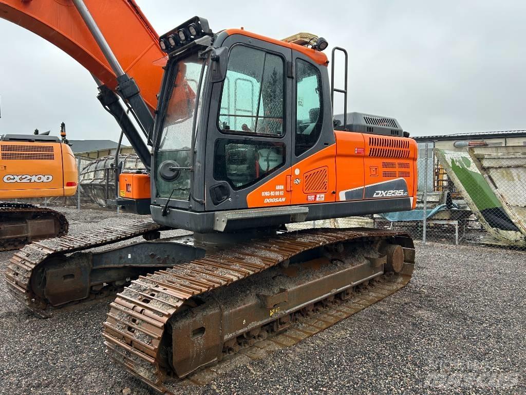 Doosan DX 235 LC-5 Roomikekskavaatorid