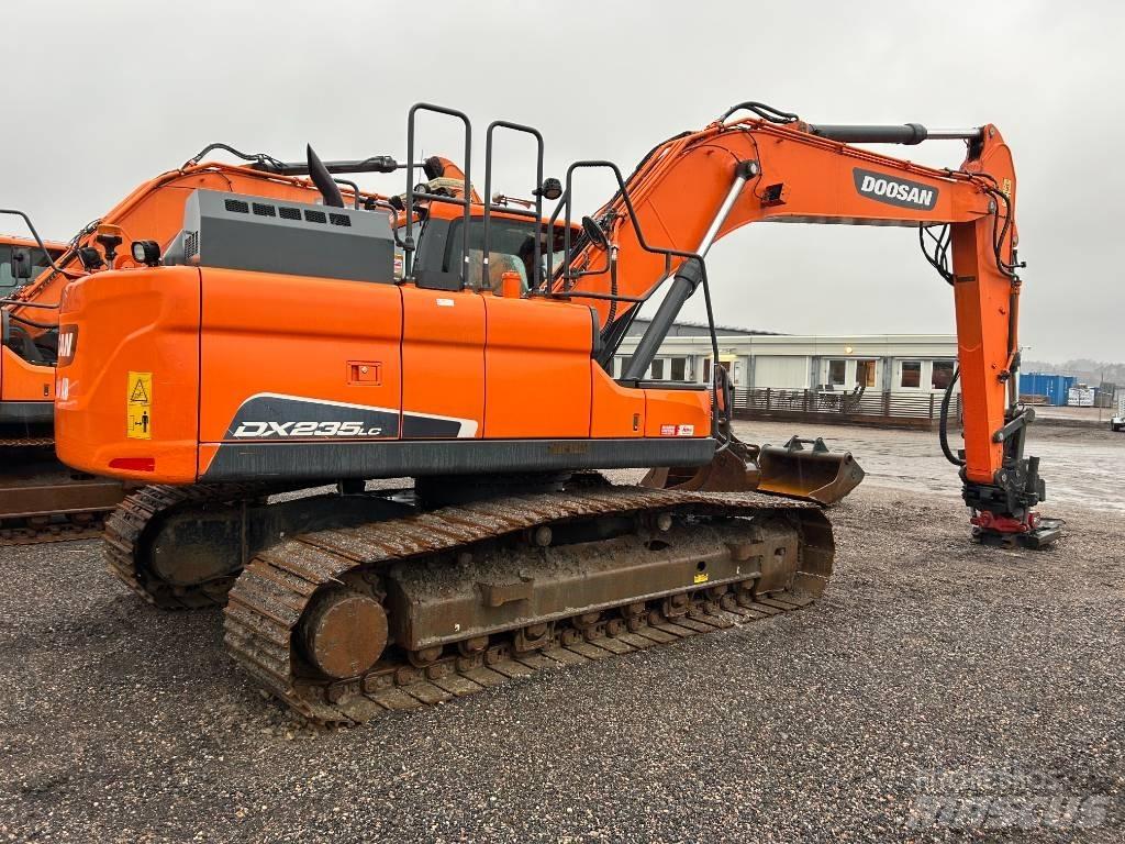 Doosan DX 235 LC-5 Roomikekskavaatorid