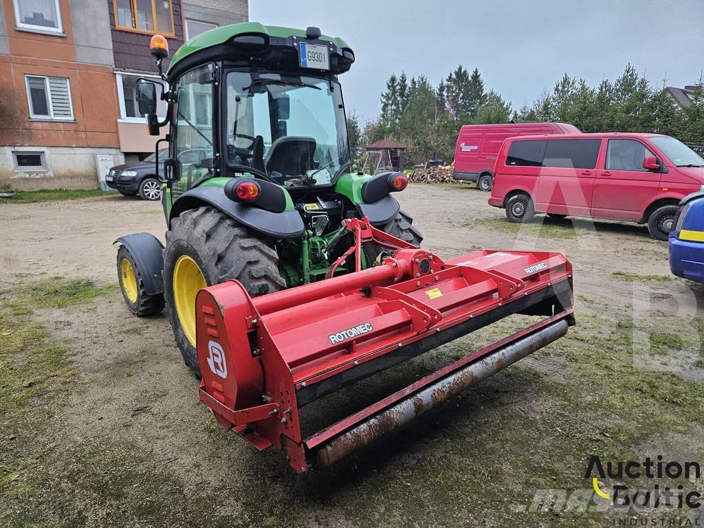 John Deere 4066 R Traktorid