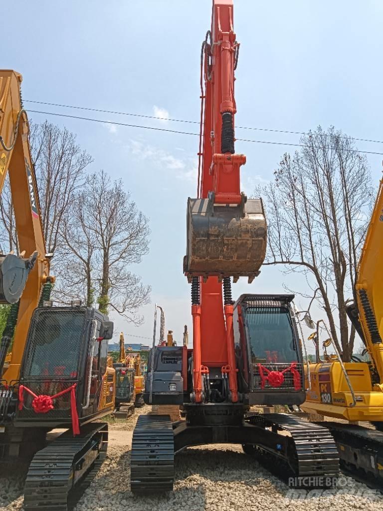 Hitachi ZX 240 Roomikekskavaatorid