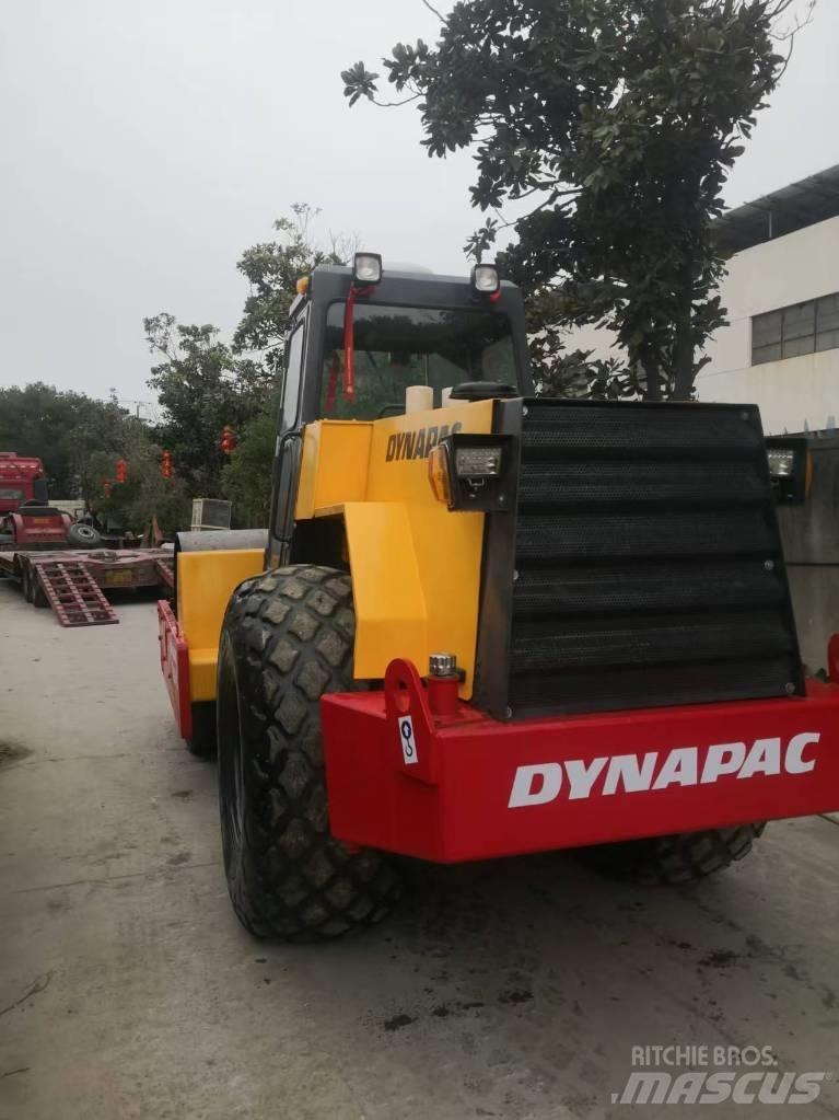 Dynapac CA 301 D Ühe trumliga rullid