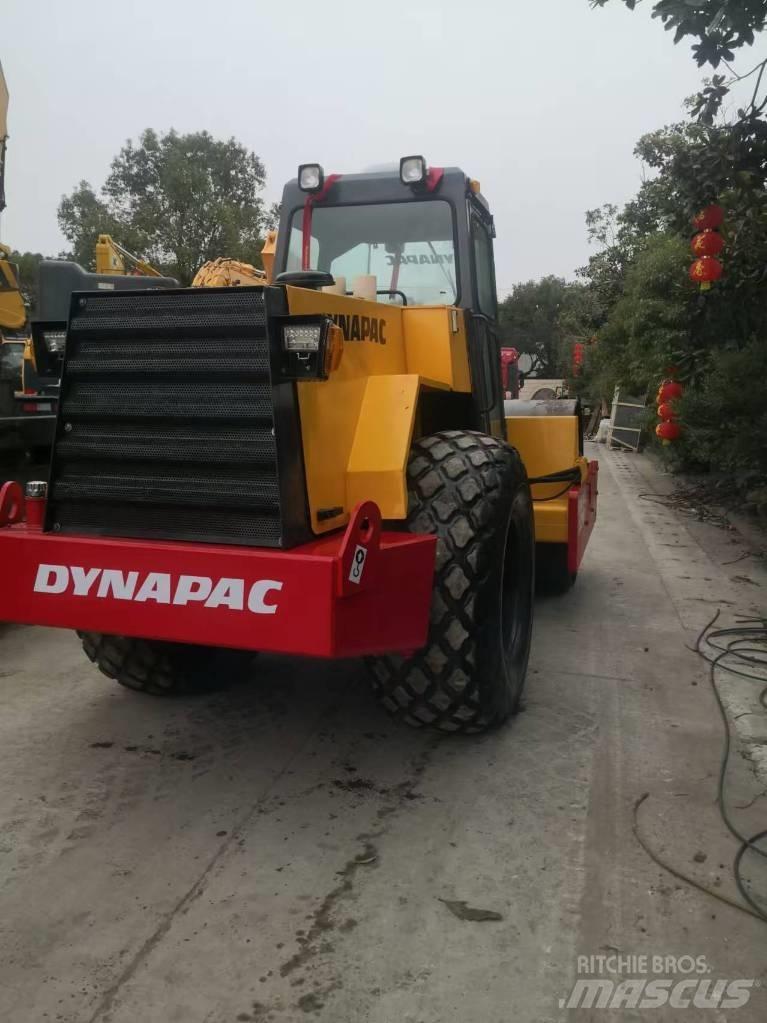 Dynapac CA 301 D Ühe trumliga rullid