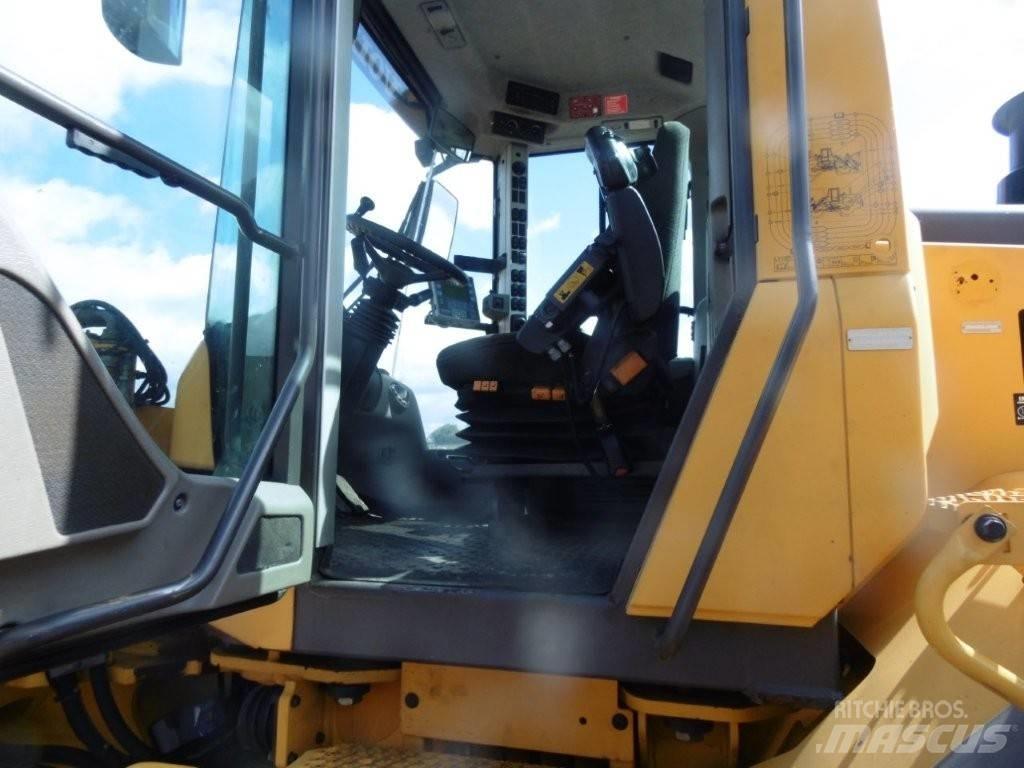 Volvo L 120 F Rataslaadurid