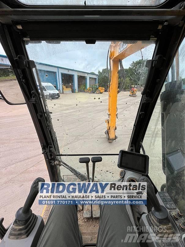 JCB 131 X L Roomikekskavaatorid