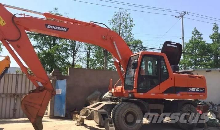 Doosan DH210W-7 Ratasekskavaatorid