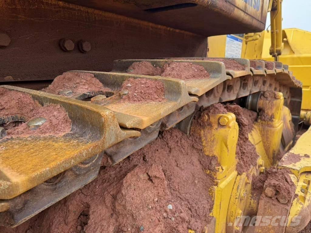 Komatsu D 375 A Buldooserid