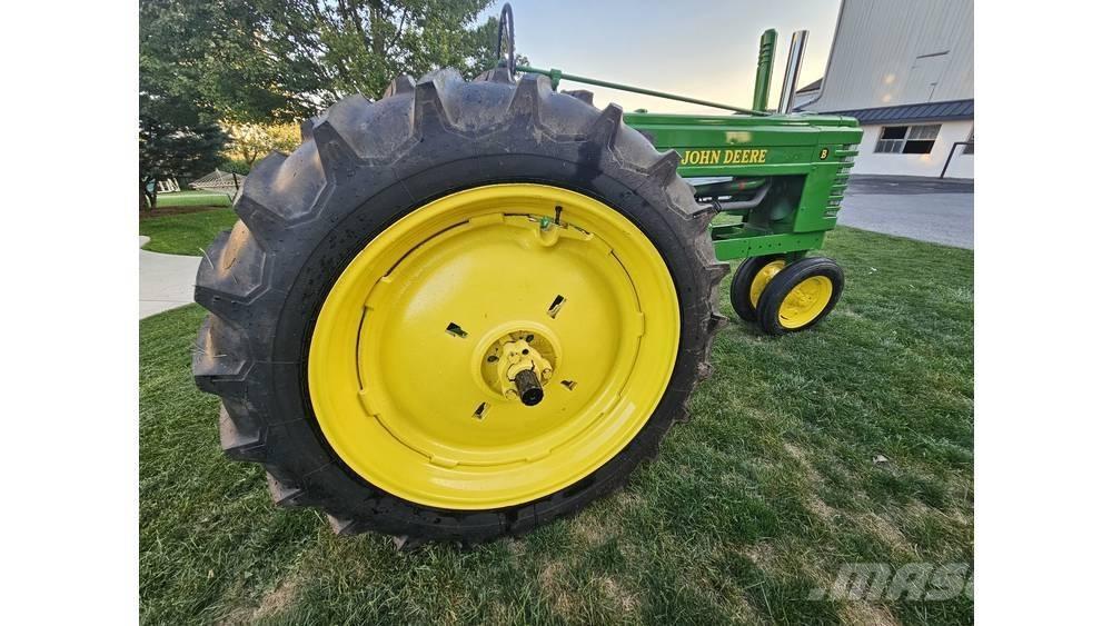John Deere B Metsaekskavaatorid